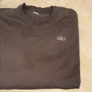 ALO Yoga Accolade Crewneck Sweatshirt